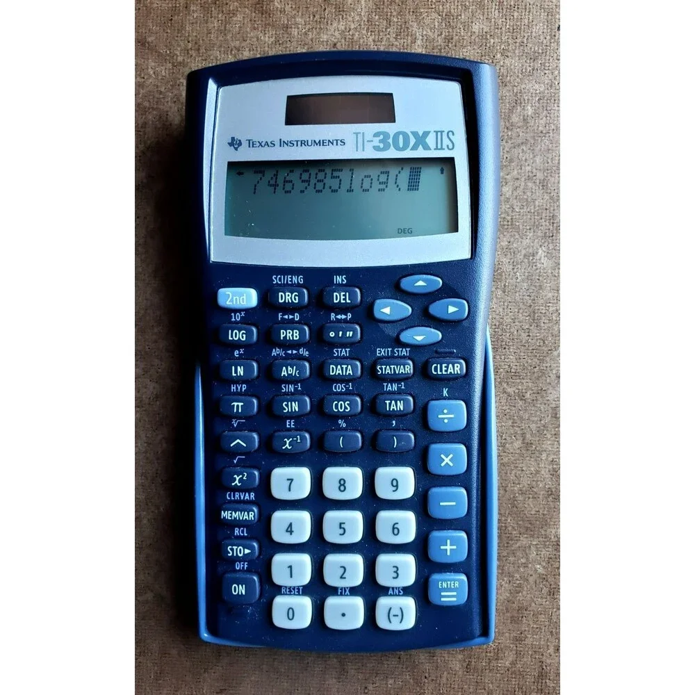 Texas Instruments TI-30X IIS SCIENTIFIC SOLAR CALCULATOR W/ Cover Tested Working
